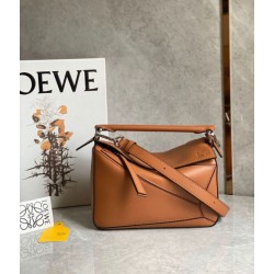 Miglior Falso Loewe Puzzle Piccolo Borsa Tan Classico Vitello Economiche Premium