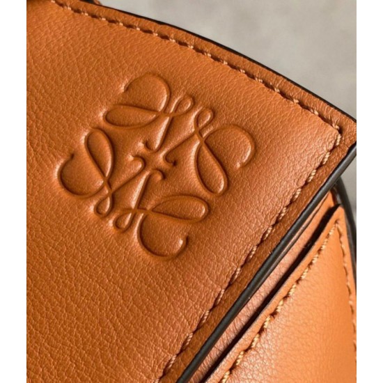 Miglior Falso Loewe Puzzle Piccolo Borsa Tan Classico Vitello Economiche Premium