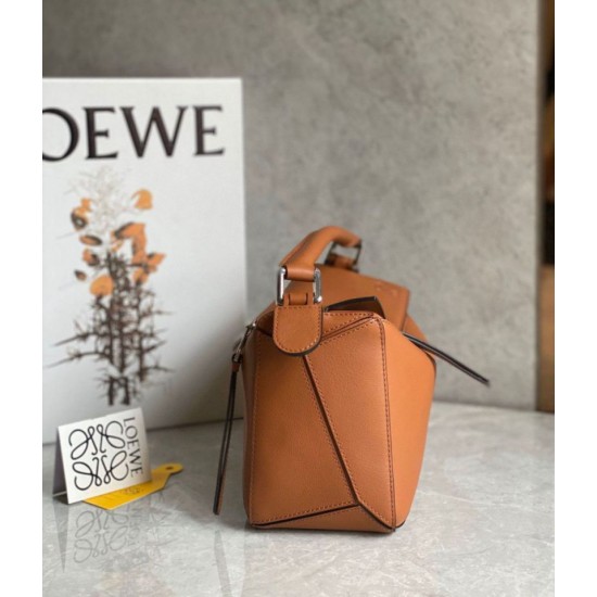 Miglior Falso Loewe Puzzle Piccolo Borsa Tan Classico Vitello Economiche Premium