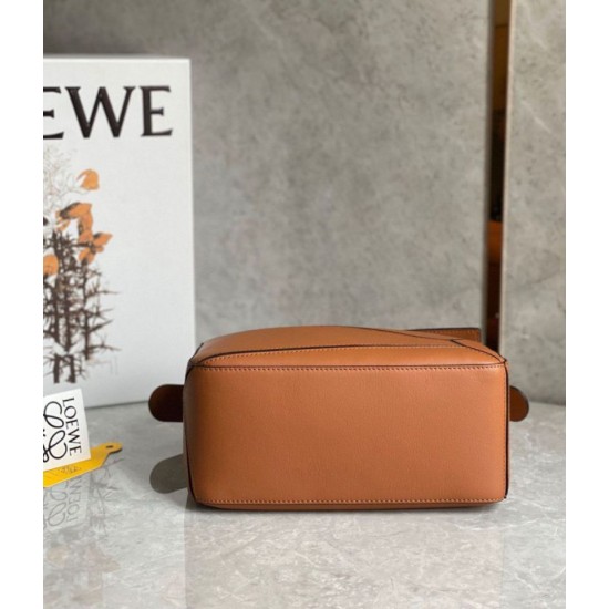 Miglior Falso Loewe Puzzle Piccolo Borsa Tan Classico Vitello Economiche Premium