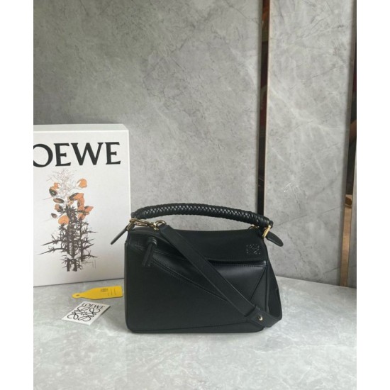 Replica perfetta Loewe Puzzle Piccolo Borsa Nero Vitello con Manico Intrecciato Imitazione Outlet Online