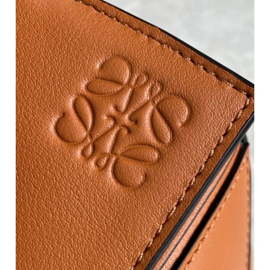 Perfette Qualità Repliche Loewe Puzzle Medium Borsa Brown Classic Calfskin Imitazione