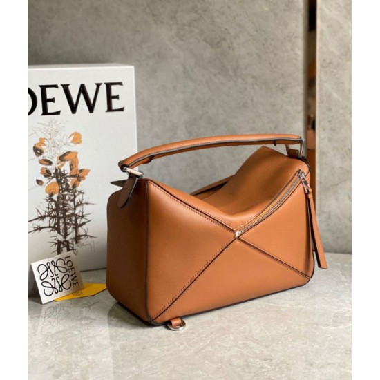 Perfette Qualità Repliche Loewe Puzzle Medium Borsa Brown Classic Calfskin Imitazione
