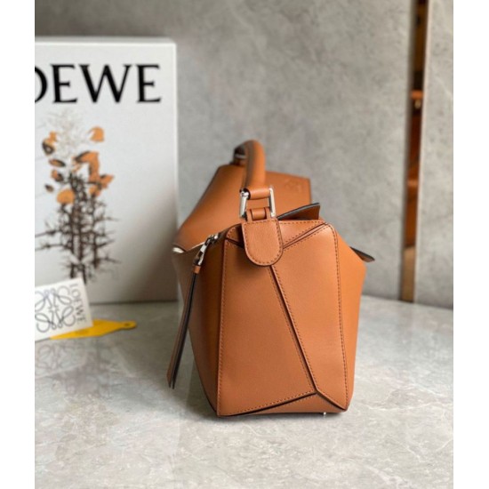 Perfette Qualità Repliche Loewe Puzzle Medium Borsa Brown Classic Calfskin Imitazione
