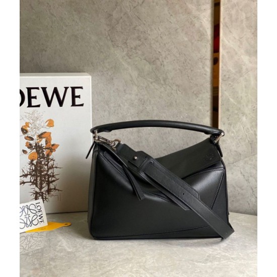 Migliore Repliche Loewe Puzzle Medium Borsa Nero Classico Vitello Economiche Outlet Online
