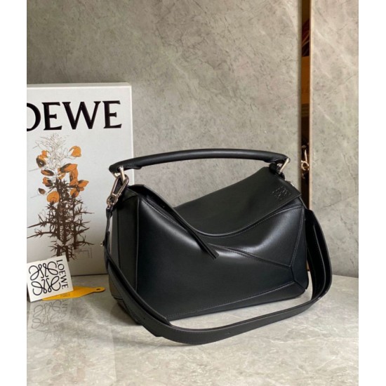 Migliore Repliche Loewe Puzzle Medium Borsa Nero Classico Vitello Economiche Outlet Online