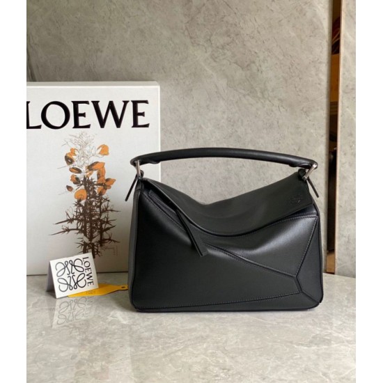 Migliore Repliche Loewe Puzzle Medium Borsa Nero Classico Vitello Economiche Outlet Online