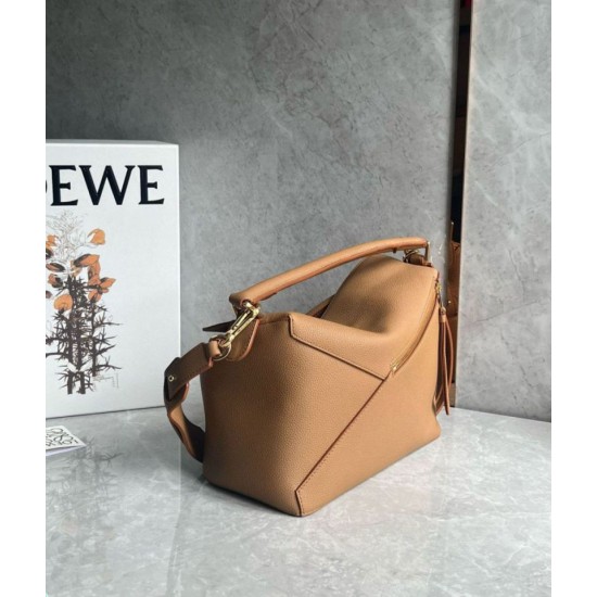 Replica perfetta Loewe Puzzle Medium Borsa Toffee Grained Calfskin Imitazione Outlet Online