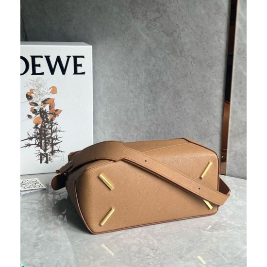 Replica perfetta Loewe Puzzle Medium Borsa Toffee Grained Calfskin Imitazione Outlet Online