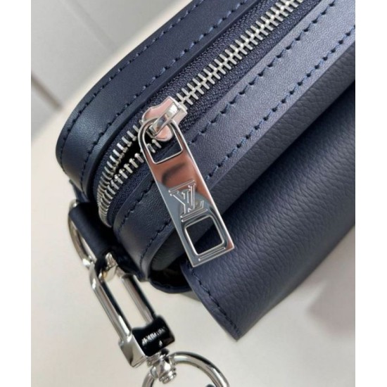 Miglior Falso Borsa a tracolla Louis Vuitton Fastline LV Aerogram blu navy M11600 Economiche Premium