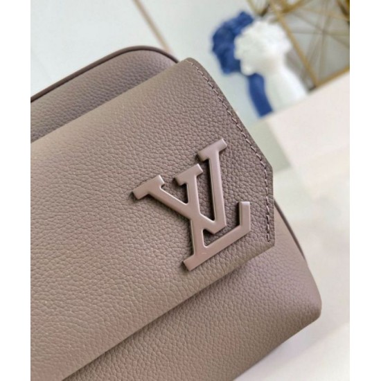 Migliore Repliche Louis Vuitton Fastline Messenger Borsa LV Aerogram color moka M11626 Economiche Outlet Online