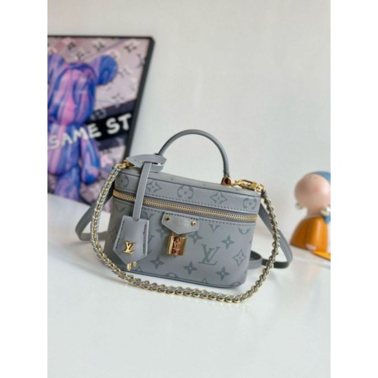 Migliore Repliche Louis Vuitton Vanity Chain Pouch vitello monogram M12427 Economiche Outlet Online