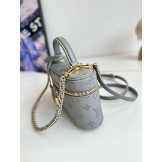 Migliore Repliche Louis Vuitton Vanity Chain Pouch vitello monogram M12427 Economiche Outlet Online