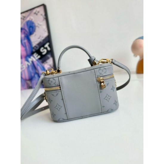 Migliore Repliche Louis Vuitton Vanity Chain Pouch vitello monogram M12427 Economiche Outlet Online