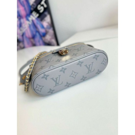 Migliore Repliche Louis Vuitton Vanity Chain Pouch vitello monogram M12427 Economiche Outlet Online