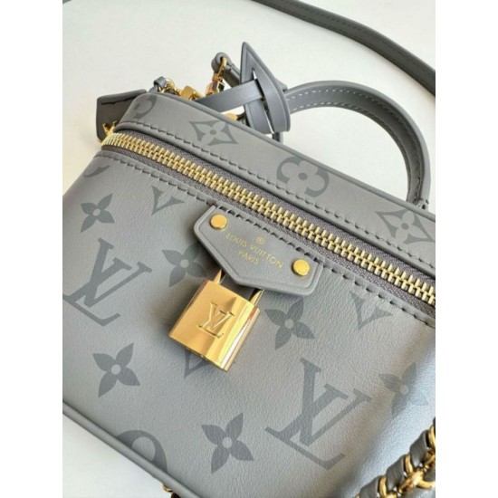 Migliore Repliche Louis Vuitton Vanity Chain Pouch vitello monogram M12427 Economiche Outlet Online