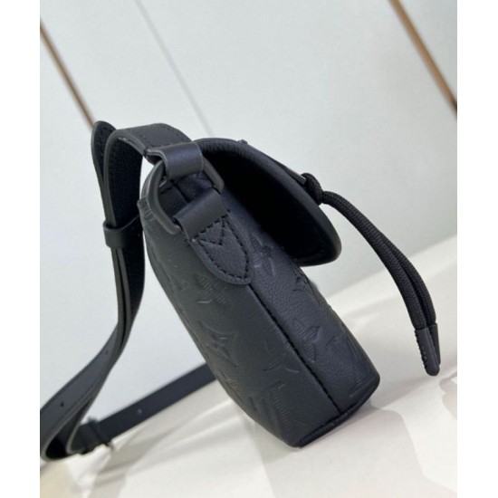 Migliore Repliche Borsa indossabile Louis Vuitton Pulse Monogram Shadow nera Economiche Outlet Online