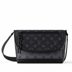Migliore Repliche Louis Vuitton Pulse Messenger Borsa tela monogram Eclipse M12681 Economiche Outlet Online