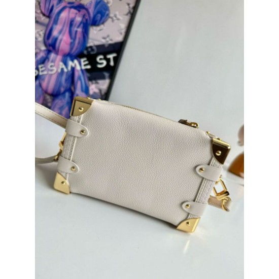 Migliore Repliche Louis Vuitton Side Trunk PM Borsa gesso M23915 Economiche Outlet Online