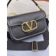 Perfette Qualità Repliche Valentino Alltime Borsa a tracolla Nera Granulata Imitazione