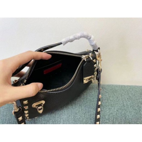 Miglior Falso Valentino Rockstud Piccolo Crossbody Borsa Nero Vitello Granulato Economiche Premium
