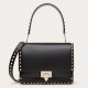 Perfette Qualità Repliche Valentino Rockstud Crossbody Borsa Nero Vitello Imitazione Replica perfetta Valentino Rockstud Crossbody Borsa Nero Vitello Imitazione Outlet Online
