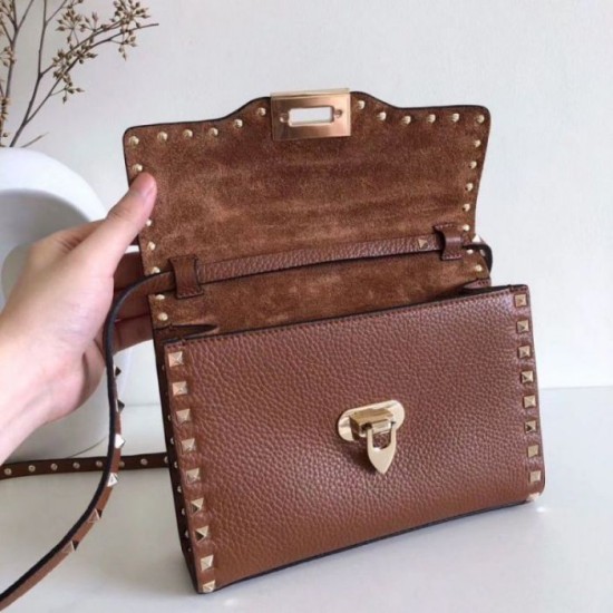 Miglior Falso Valentino Rockstud Piccolo Crossbody Borsa Marrone Granulato Economiche Premium