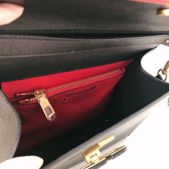 Migliore Replica Valentino Vsling HandBorsa Nero Vitello Granato Imitazioni Outlet Italia Miglior Falso Valentino Vsling HandBorsa Nero Vitello Granato Economiche Premium