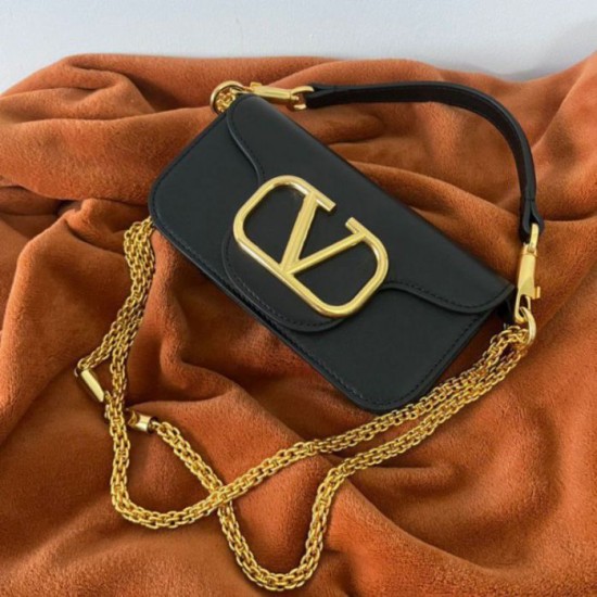 Perfette Qualità Repliche Valentino Loco Piccolo Borse a tracolla Nero Vitello Imitazione Perfette Qualità Repliche Valentino Loco Piccolo Borse a tracolla Nero Vitello Imitazione
