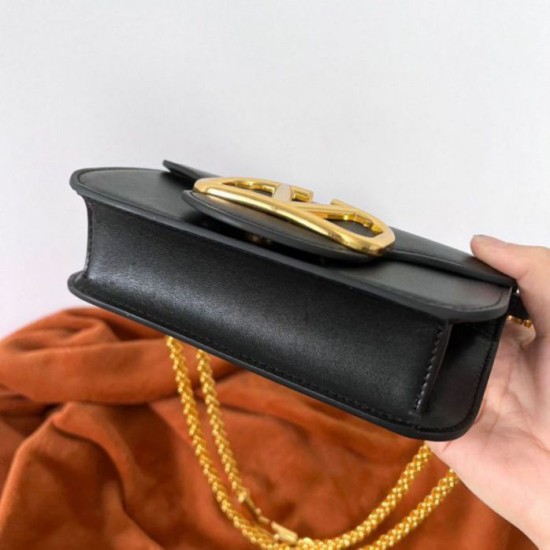 Perfette Qualità Repliche Valentino Loco Piccolo Borse a tracolla Nero Vitello Imitazione Perfette Qualità Repliche Valentino Loco Piccolo Borse a tracolla Nero Vitello Imitazione