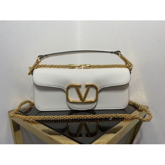 Perfette Qualità Repliche Valentino Loco Grande Borsa A Tracolla Bianco Vitello Imitazione Replica perfetta Valentino Loco Grande Borsa A Tracolla Bianco Vitello Imitazione Outlet Online