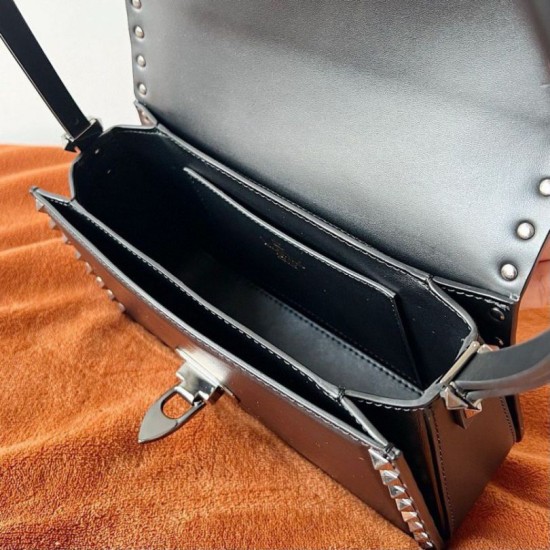 Replica perfetta Valentino Rockstud23 Borsa a tracolla vitello nera Imitazione Outlet Online