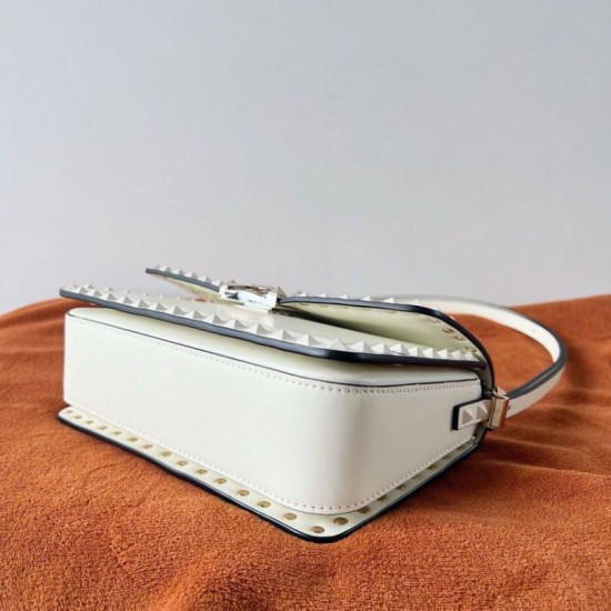Replica perfetta Valentino Rockstud23 Borsa a tracolla vitello bianca Imitazione Outlet Online