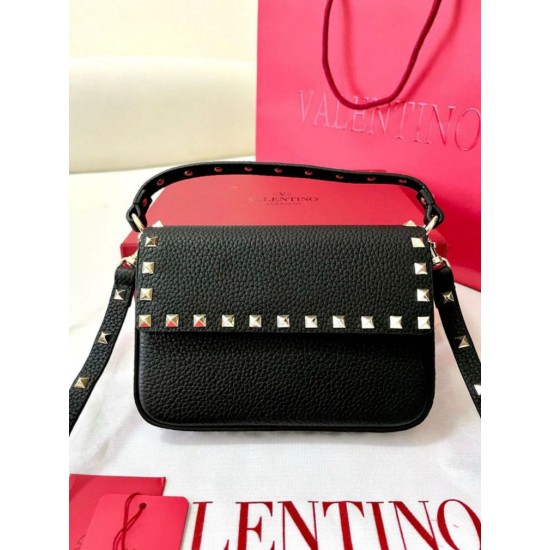 Replica perfetta Valentino Rockstud Pouch Borsa Nero Granulato Imitazione Outlet Online