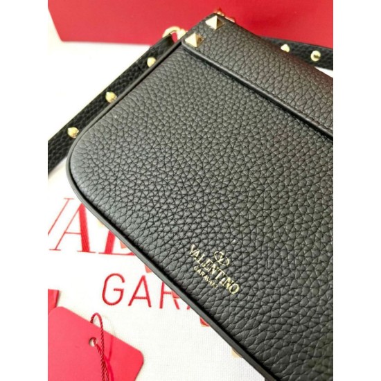 Replica perfetta Valentino Rockstud Pouch Borsa Nero Granulato Imitazione Outlet Online