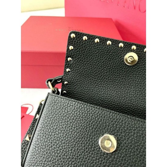 Replica perfetta Valentino Rockstud Pouch Borsa Nero Granulato Imitazione Outlet Online