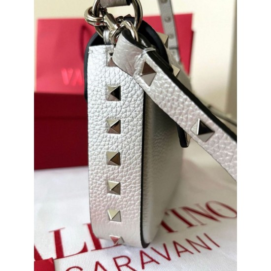 Migliore Repliche Valentino Rockstud Pouch Borsa Bianco Granulato Economiche Outlet Online