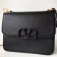 Valentino Vsling Grande Borse a tracolla Nero Vitello Granulato Replica originale di alta qualità Replica perfetta Valentino Vsling Grande Borse a tracolla Nero Vitello Granulato Imitazione Outlet Online