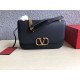 Miglior Falso Valentino Medium Vlock Borse a tracolla Nero Vitello Economiche Premium
