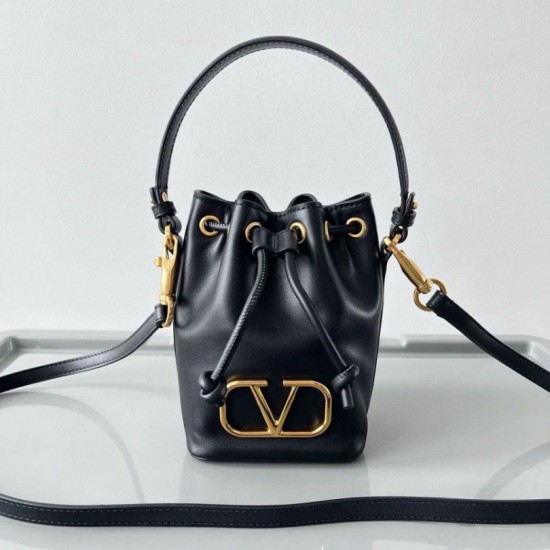 Miglior Falso Valentino VLogo Signature Mini Bucket Borsa Nero Calfskin Economiche Premium