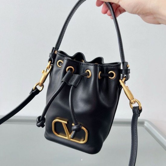 Miglior Falso Valentino VLogo Signature Mini Bucket Borsa Nero Calfskin Economiche Premium