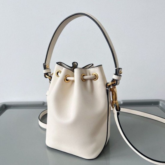 Repliche Valentino VLogo Signature Mini Bucket Borsa Bianco Calfskin Imitazioni Premium Perfette Qualità Repliche Valentino VLogo Signature Mini Bucket Borsa Bianco Calfskin Imitazione