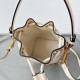 Repliche Valentino VLogo Signature Mini Bucket Borsa Bianco Calfskin Imitazioni Premium Perfette Qualità Repliche Valentino VLogo Signature Mini Bucket Borsa Bianco Calfskin Imitazione