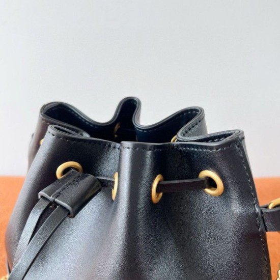 Migliore Replica Valentino VLogo Signature Mini Bucket Borsa Nero Imitazioni Outlet Italia Miglior Falso Valentino VLogo Signature Mini Bucket Borsa Nero Economiche Premium