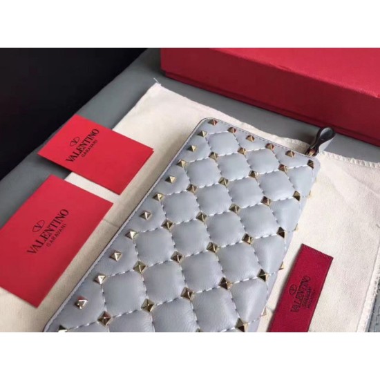Replica perfetta Valentino Rockstud Spike Zip Portafoglio Sky Blue Agnello Imitazione Outlet Online