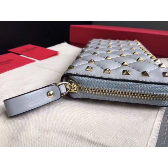 Replica perfetta Valentino Rockstud Spike Zip Portafoglio Sky Blue Agnello Imitazione Outlet Online