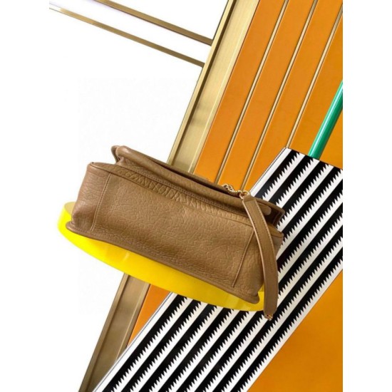 Migliore Repliche Borsa media Saint Laurent Niki a catena agnello martellata sughero scuro Economiche Outlet Online