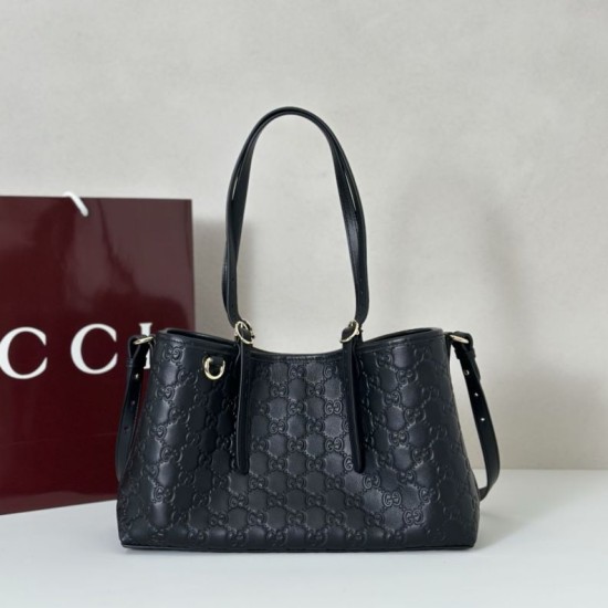 Replica Borsa a tracolla piccola Gucci GG Emblem 847281 Marrone Imitazione
