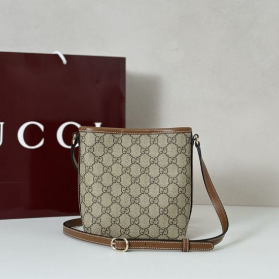 Replica Borsa a tracolla Gucci Half Horsebit Mini/media 860787 Pelle Granata Bianco Imitazione