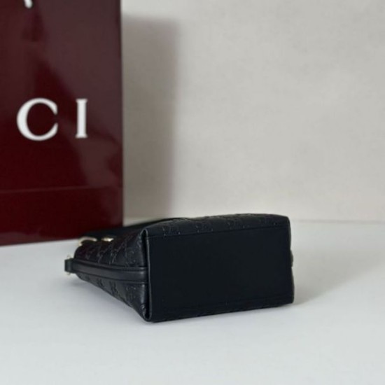 Replica Gucci 847090 Borsa a secchiello nano con GG Emblem in tessuto marrone Imitazione